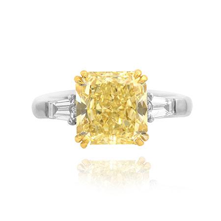 Кольцо с натуральным желтым бриллиантом